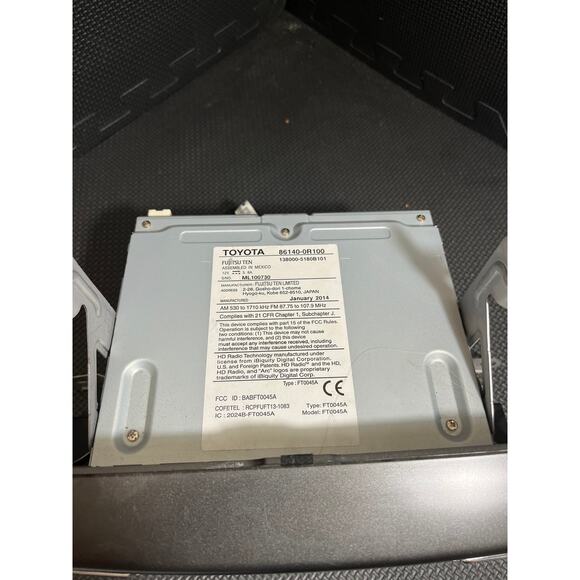 2013-18 Toyota Rav4 AM FM CD Player Radio Receiver Model: FT0045A AS IS - Picture 4 of 9